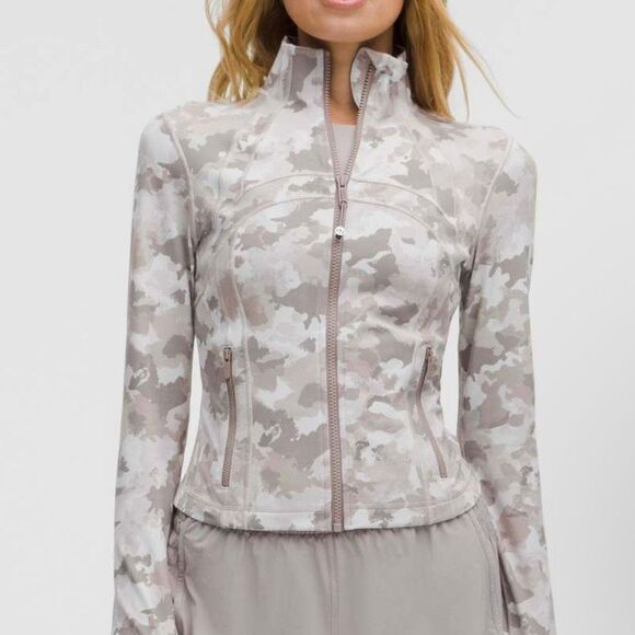 Lululemon NWT Define Cropped Jacket Nulu Thawed Camo Warm Size 2 - Picture 2 of 14